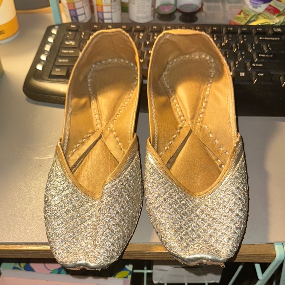 Elegant Gold Women's Flats